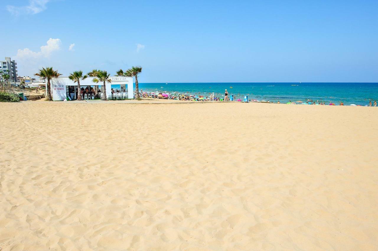 Luxury Pinada Beach لا ماتا المظهر الخارجي الصورة