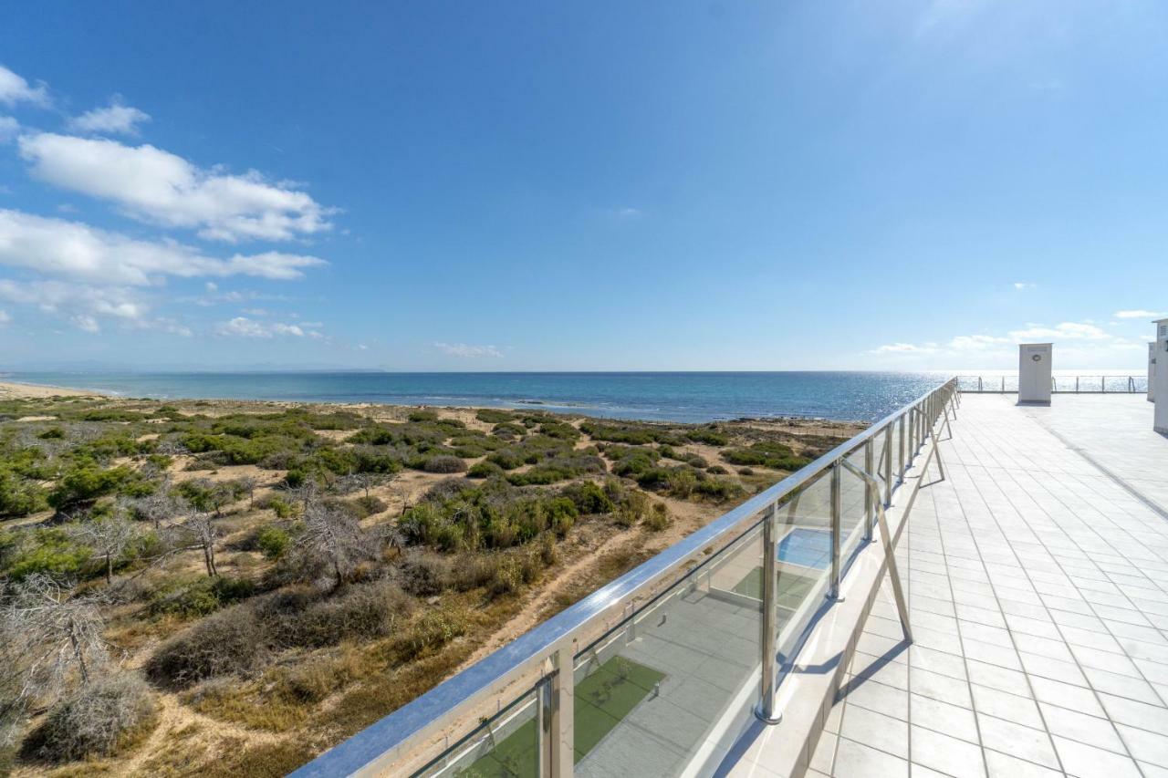 Luxury Pinada Beach لا ماتا المظهر الخارجي الصورة