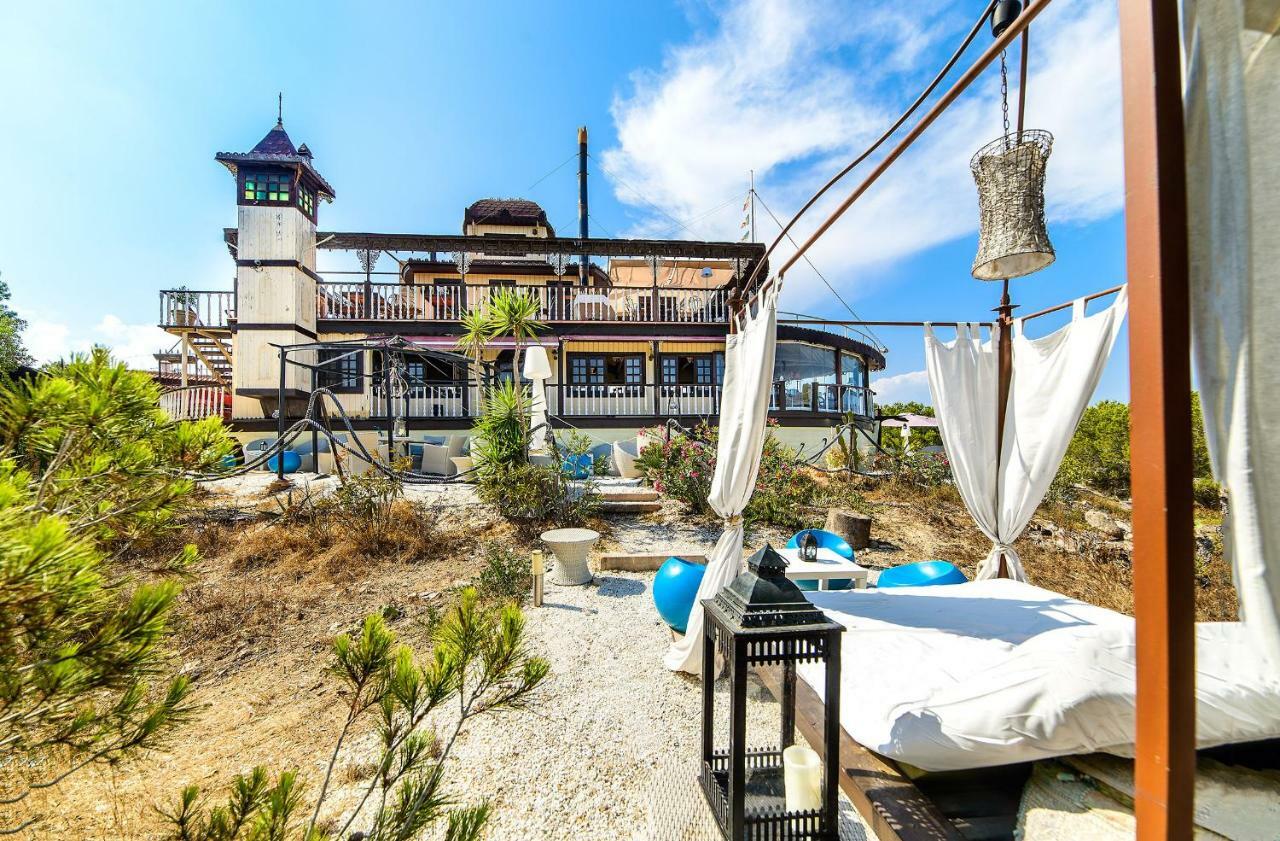 Luxury Pinada Beach لا ماتا المظهر الخارجي الصورة